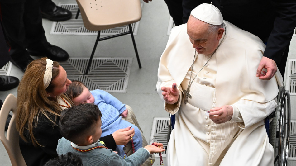 Il Papa, nulla vale quanto la vita di un bambino