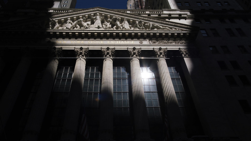 Wall Street apre debole, Dj -0,08%, Nasdaq +0,10%