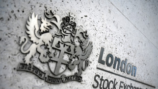 Borsa: l'Europa conclude in tenuta, Londra +0,2%