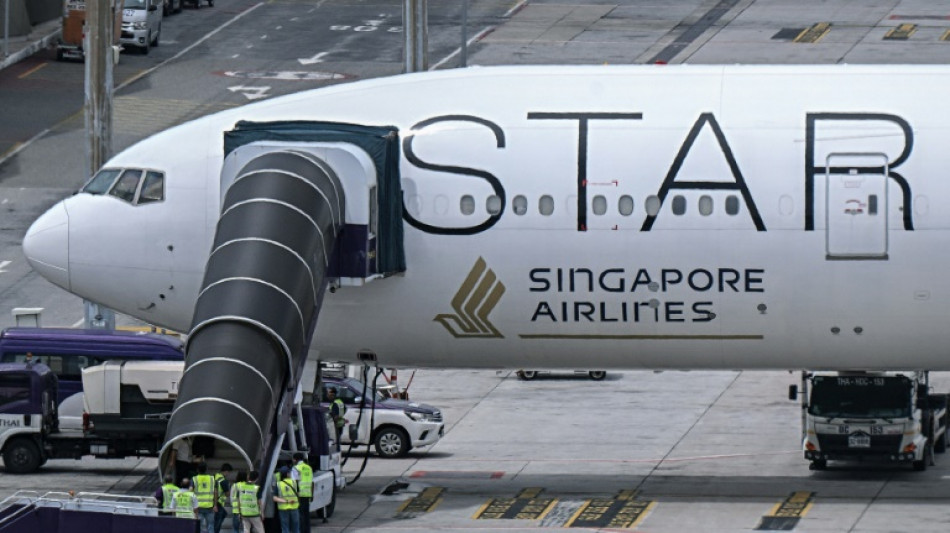 Aerolínea de Singapur ofrece USD 10.000 a los heridos en un turbulento vuelo