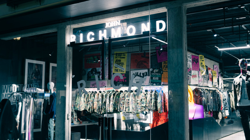 John Richmond trasforma lo store milanese in hub creativo