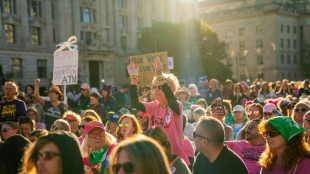 A Washington, des milliers de femmes marchent pour leurs droits et pour Harris