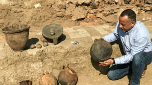 Egypt archaeologists uncover 'complete' Roman city