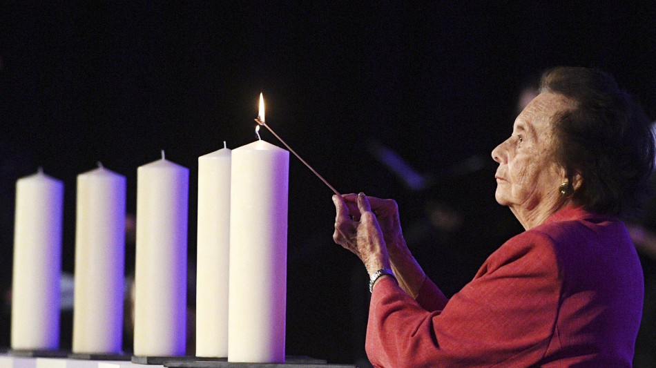 Addio a superstite centenaria di Auschwitz decorata da re Carlo