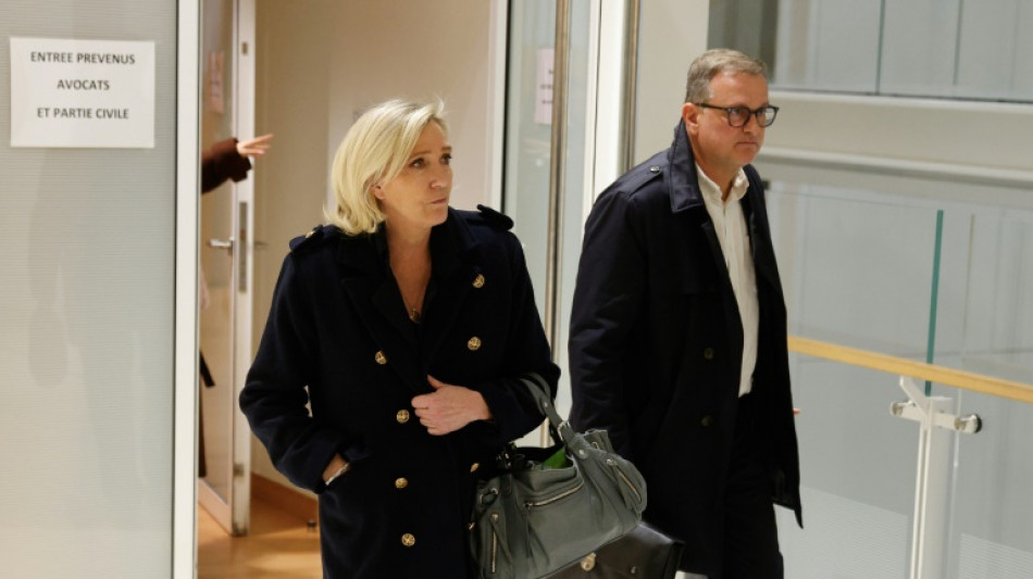 La fiscalía francesa pide cinco años de cárcel para la líder ultraderechista Marine Le Pen