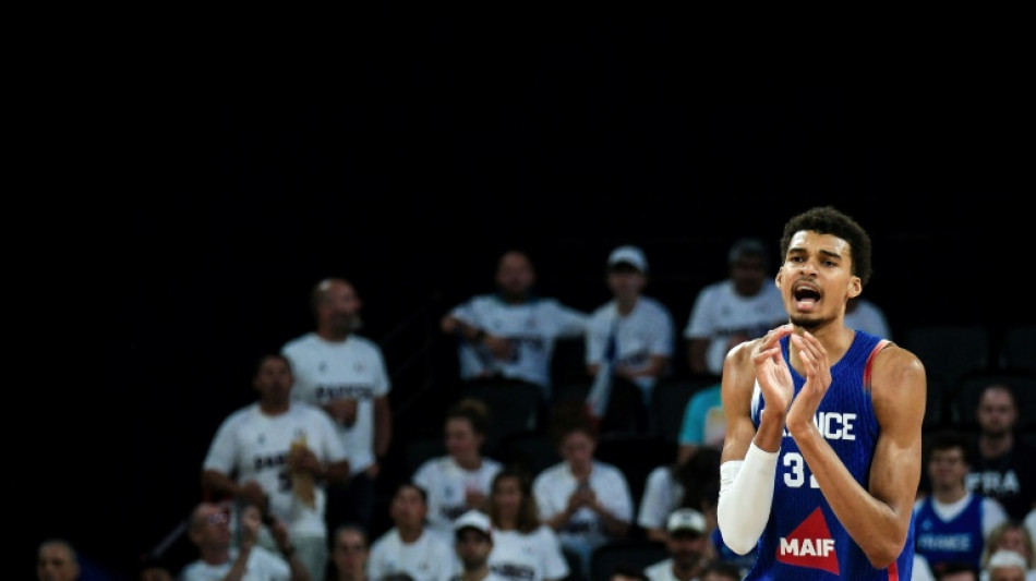 Basket: les Bleus en quête de confiance et de la bonne formule 