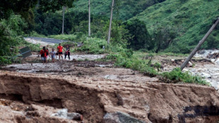 Furacão Otis deixa 27 mortos e rastro de destruição em Acapulco