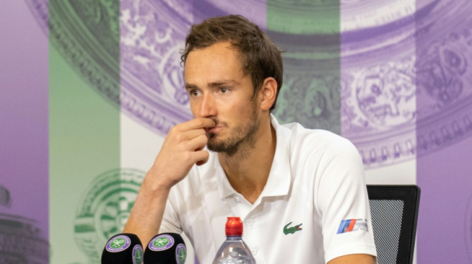 Tennis: Wimbledon exclut les joueurs russes et bélarusses