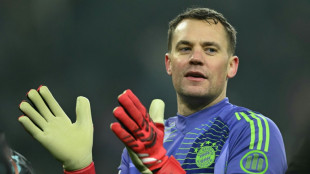 Neuer signs new Bayern contract to 2026