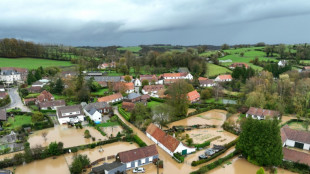 Inondé et sous une pluie battante, le Pas-de-Calais guette l'accalmie