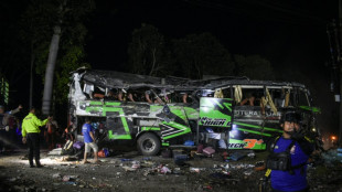 Acidente com ônibus escolar deixa 11 mortos na Indonésia