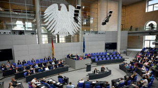 Bundestag tagt zu Bürokratieabbau und Sicherheitspaket