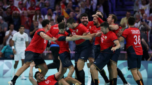 España vence a Egipto en la prórroga y peleará por medalla en el balonmano masculino