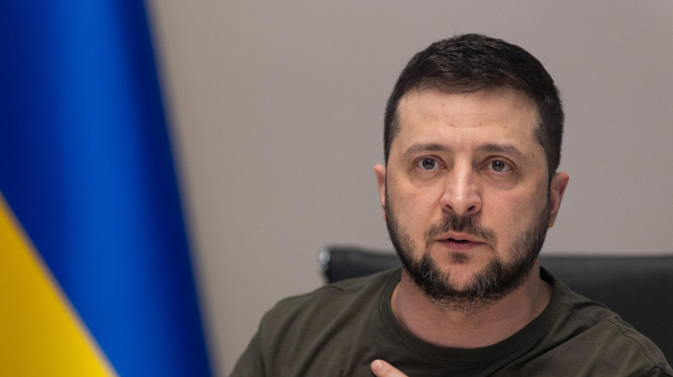 Zelensky, patto di 10 anni con Vilnius per sostegno a Kiev