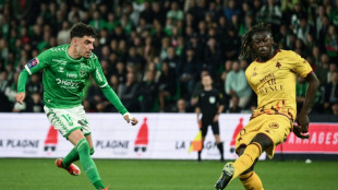 Barrages L1 aller: Saint-Etienne prend une petite option, Metz préserve ses chances