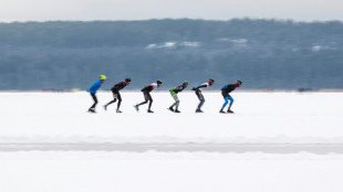 En Suède, la grâce des courses de patins sur lacs gelés