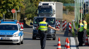 Zum Start der Kontrollen an allen Grenzen beharrt Union auf weiteren Schritten