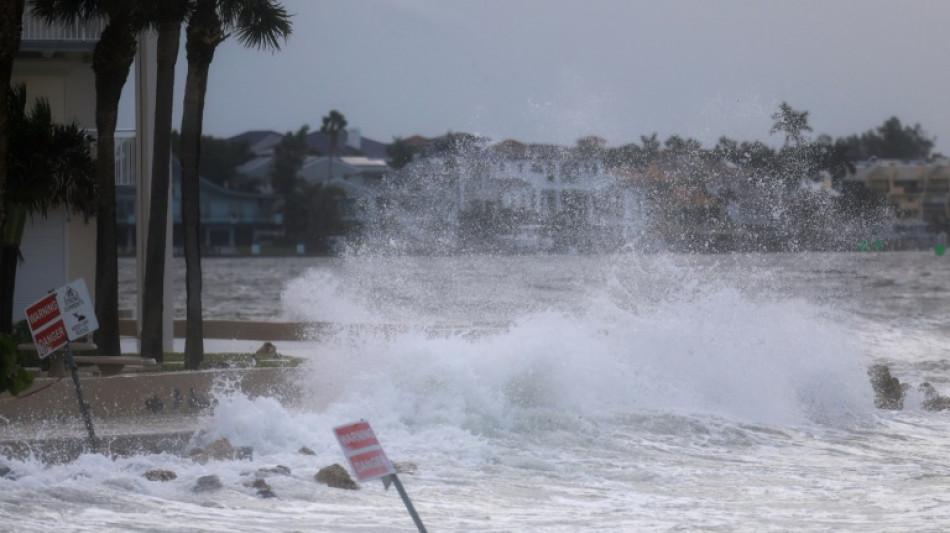 El ciclón Helene pasa a categoría 2 tras tocar tierra en Florida