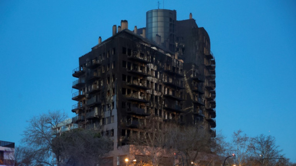 Incêndio fatal em edifício na Espanha foi causado por eletrodoméstico