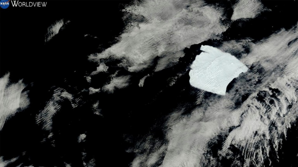 Un fragmento de 19 km de largo se desprende del iceberg más grande del mundo