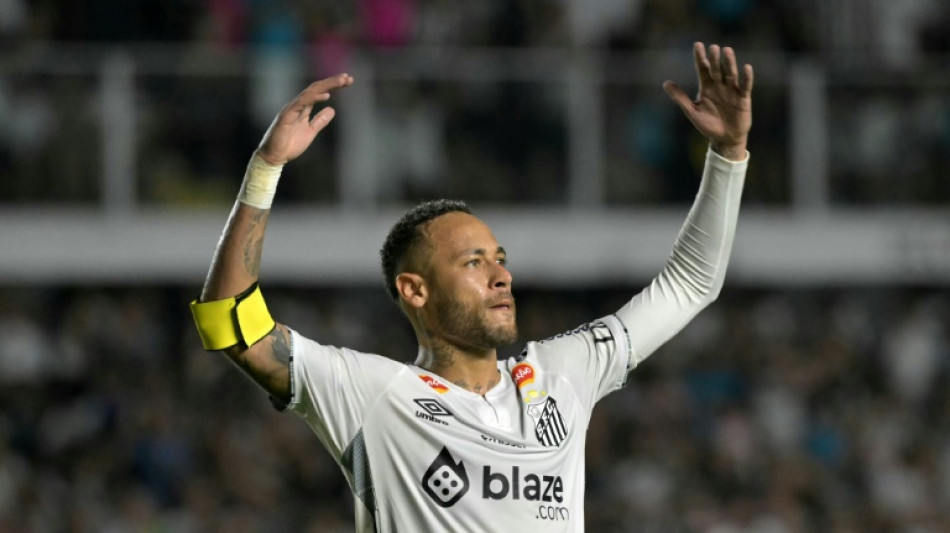 Cumpleaños, júbilo y empate: Neymar volvió a jugar con el Santos de Brasil