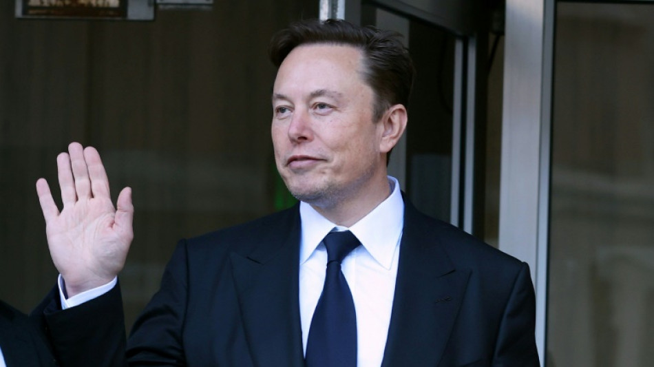 Musk eyes torrid growth at Tesla, but offers no big new reveals