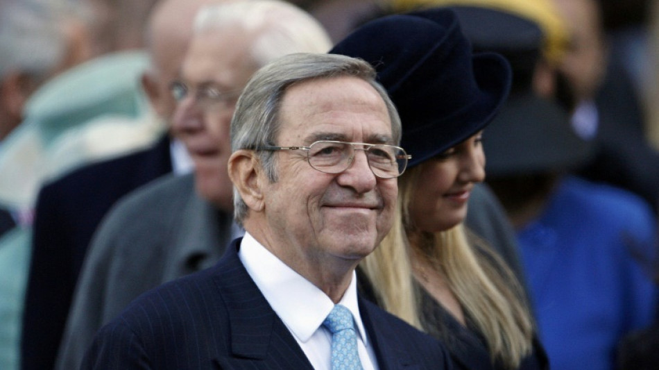 Greece's ex-king Constantine to have private funeral 