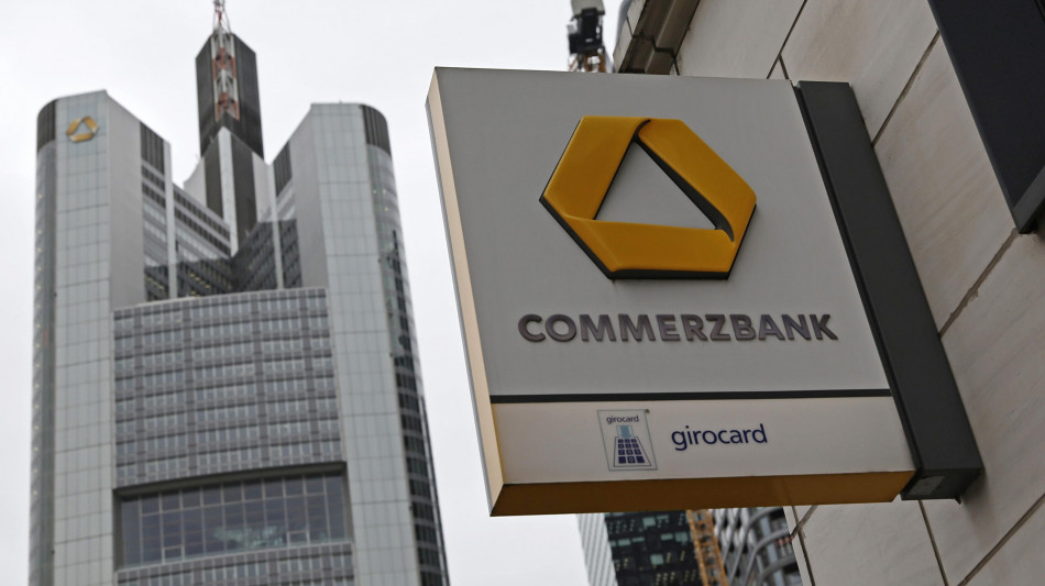 Commerzbank taglia 3.900 posti ma alza l'utile al 2028