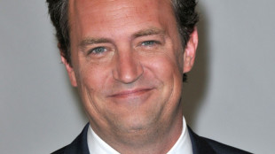 El actor de "Friends" Matthew Perry fallece a los 54 años (medios de EEUU) 