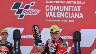 Izan Guevara gana el GP de Valencia de Moto3