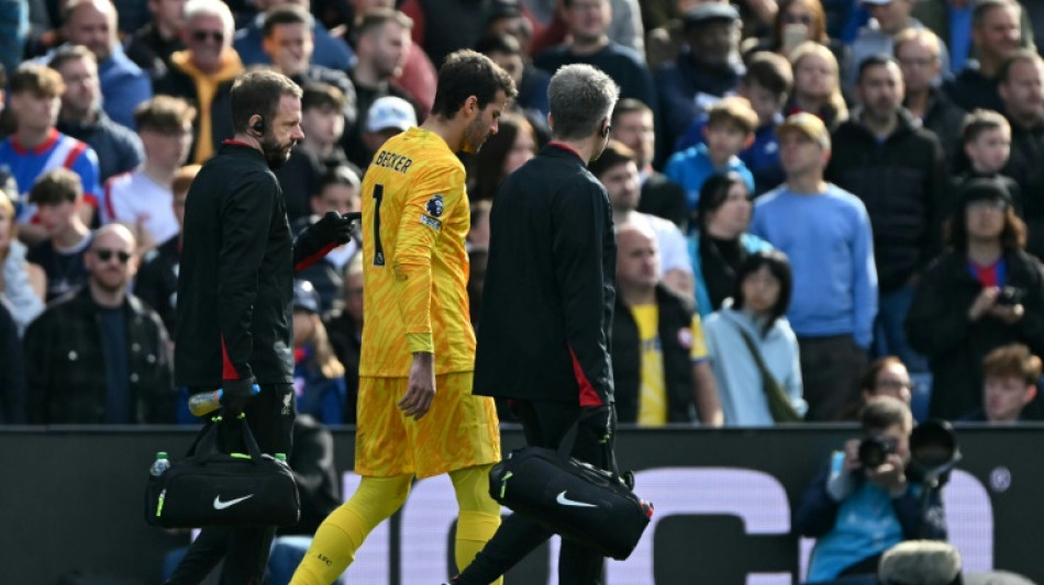 Alisson se lesiona e vai desfalcar Brasil nas Eliminatórias; Weverton é convocado