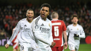 Real Madrid vence Brest (3-0) e vai jogar o playoff da Champions