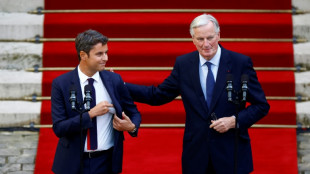 Novo primeiro-ministro da França inicia contatos para formar governo