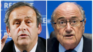 Fifa: Platini et Blatter jugés en juin en Suisse pour escroquerie