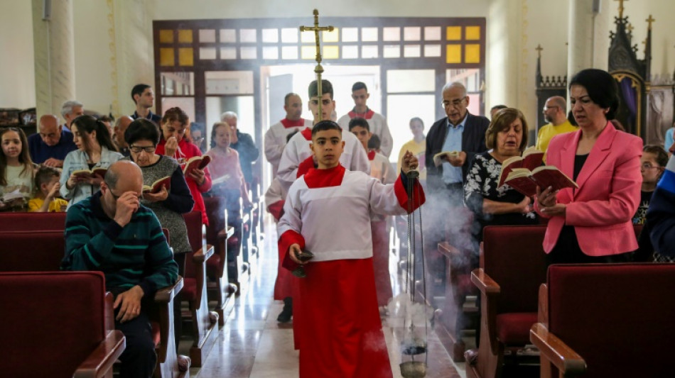 Desde Gaza a Jerusalén, los cristianos palestinos celebran una Pascua sombría marcada por la guerra