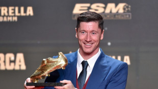 Robert Lewandowski, "feliz" al recibir su segunda Bota de Oro