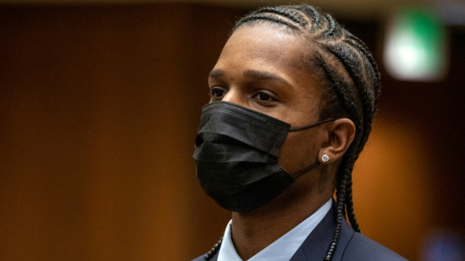 Rapero estadounidense A$AP Rocky se declara inocente de agresión con arma de fuego