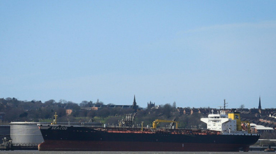 UK dockers refuse Russian oil, accuse sanction loophole