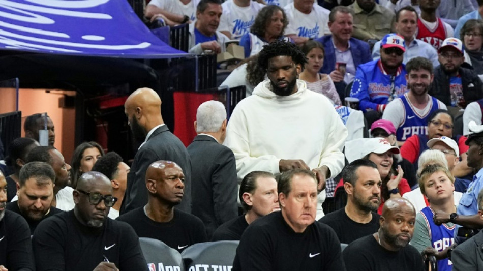 La NBA suspende por tres partidos a Embiid por un altercado con un periodista