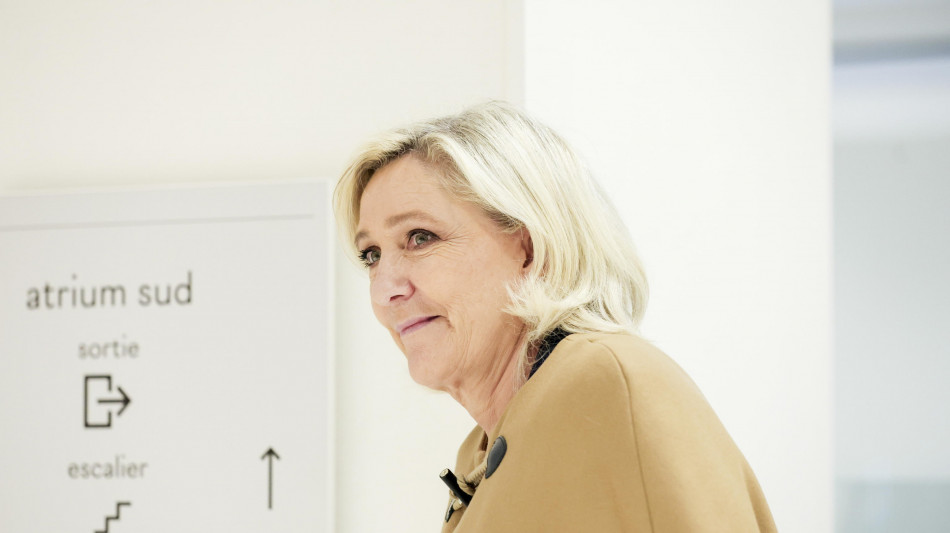 Le Pen, 'si apre una nuova era politica'