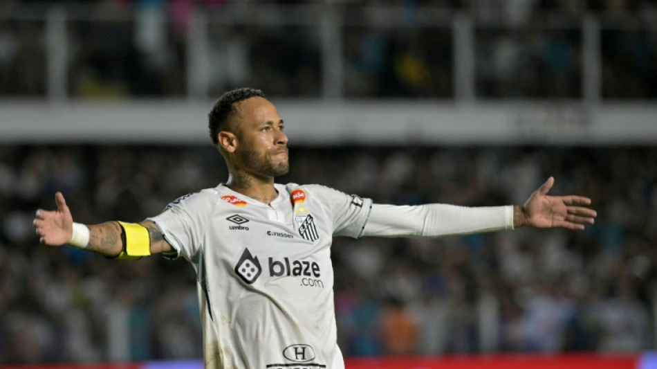 Anniversaire, numéro "10" et match nul: Neymar de retour avec Santos