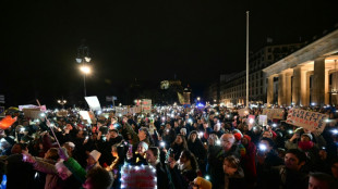 Rund 100.000 Menschen demonstrieren in Berlin gegen Rechtsruck und für Zusammenhalt