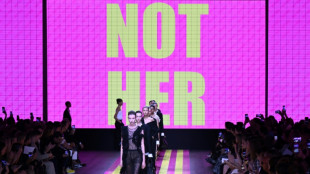 Dior sorprende con un desfile feminista, Saint Laurent vuelve a las raíces