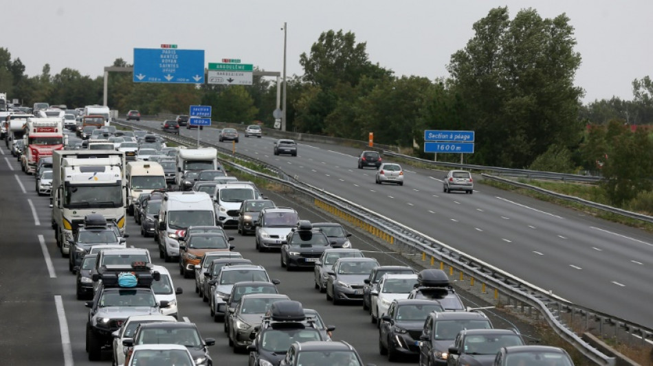 Fournaise et bouchons: fin d'été bouillante en France