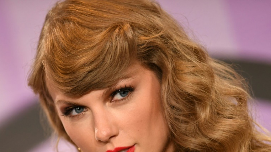 Taylor Swift to make her film directing debut

