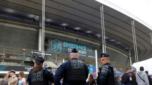 Au stade de France, "bonne ambiance" sous haute surveillance